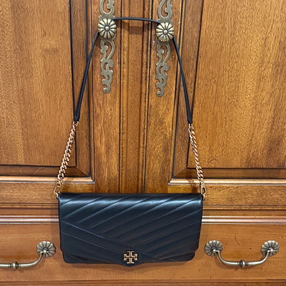New Tory Burch Black Kira Chevron shoulder Bag or clutch